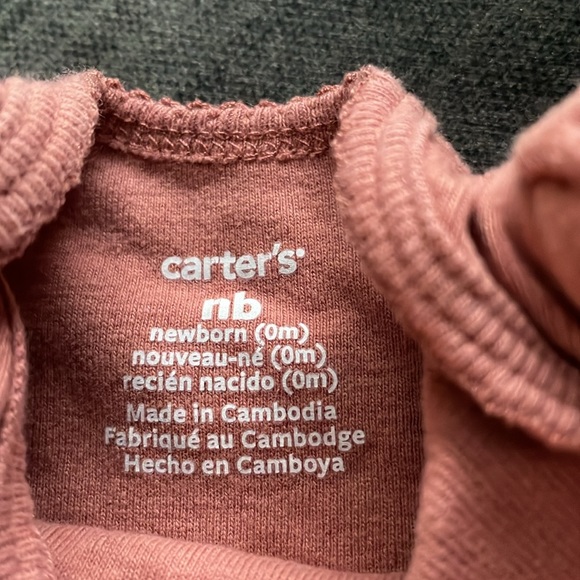 Carter’s Apple Newborn bodysuits and pants - Picture 7 of 14
